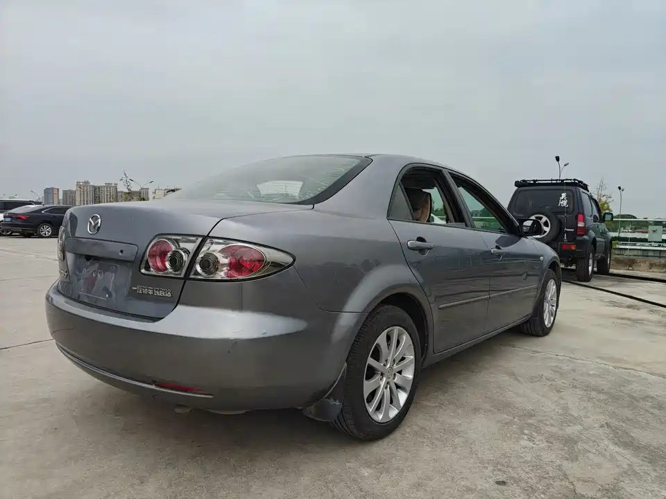 Mazda 6