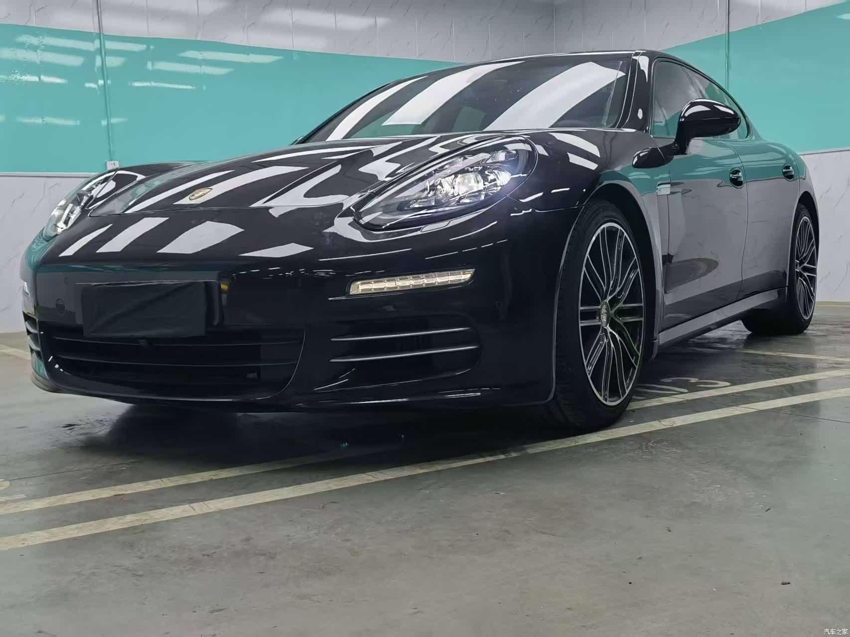 Porsche Panamera, 2014 1
