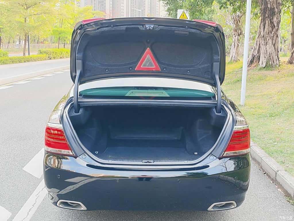 Toyota Crown, 2014 13