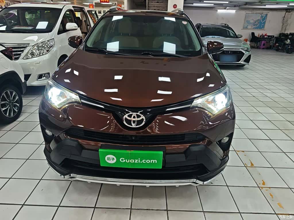 Toyota RAV4, 2017 3