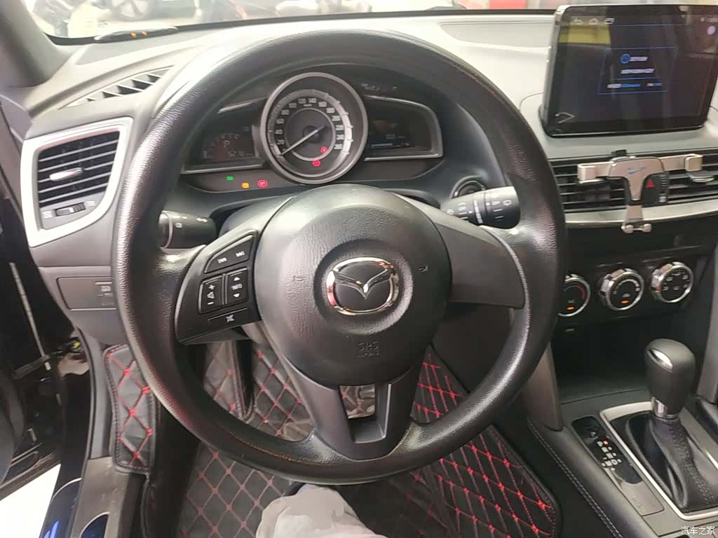Mazda CX-4, 2017 3