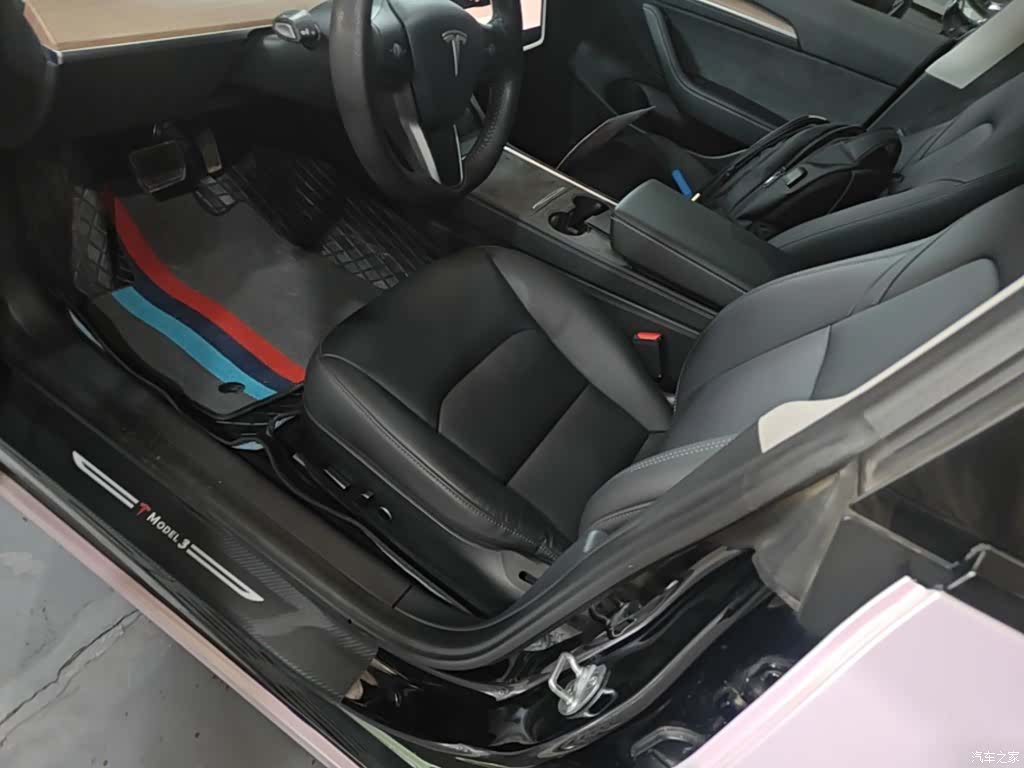 Tesla Model 3, 2023 15