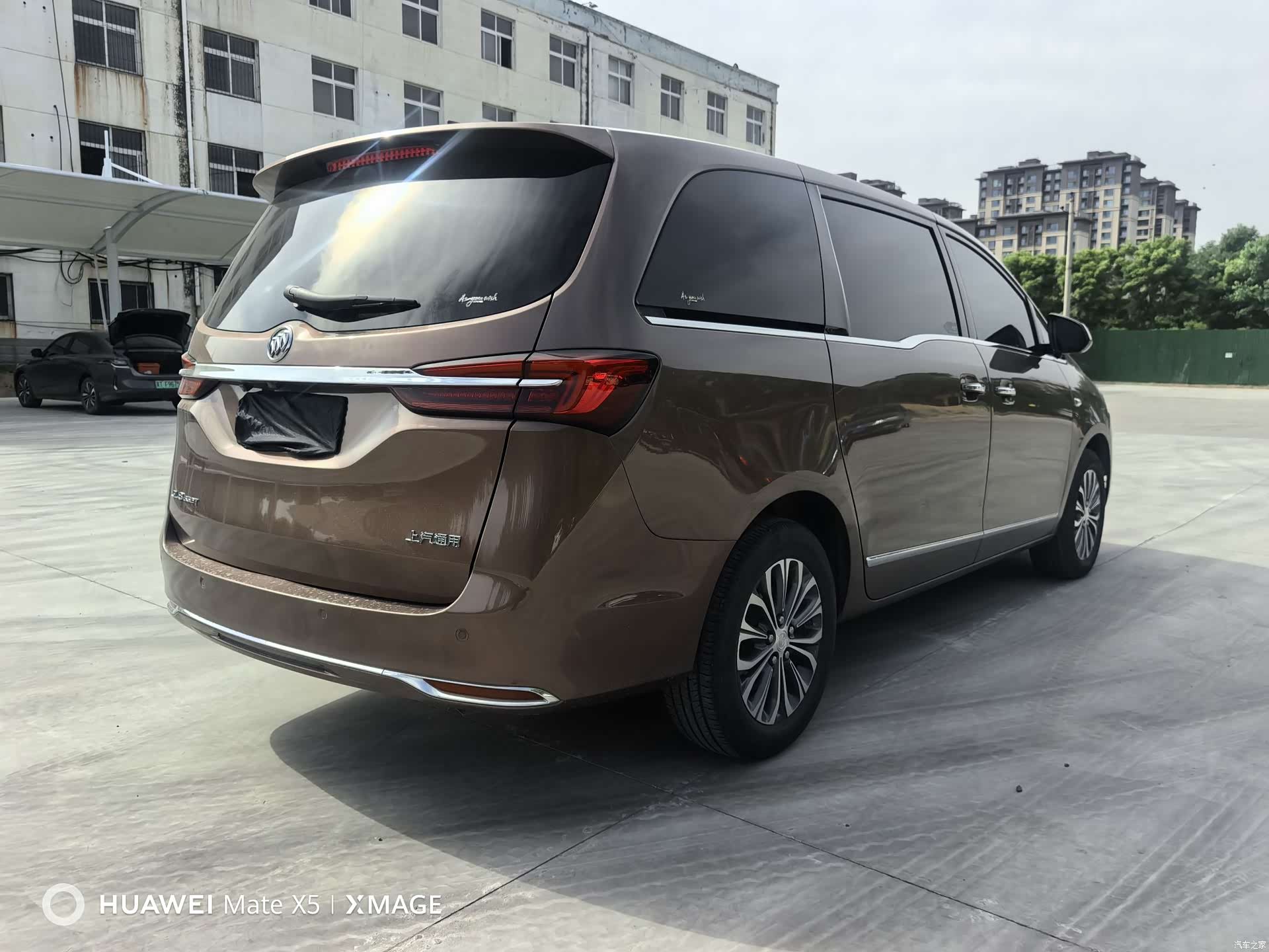 Buick GL8, 2020 9