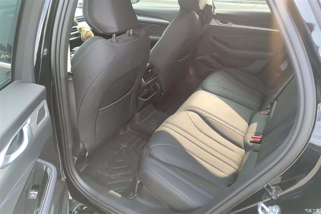 Geely Preface, 2026 11