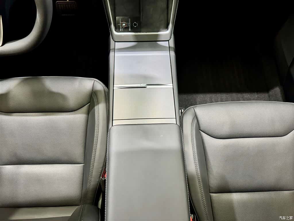 Tesla Model Y, 2025 20