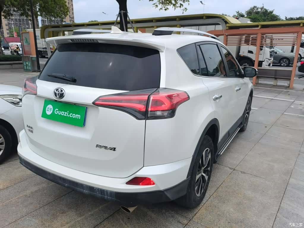 Toyota RAV4, 2018 7