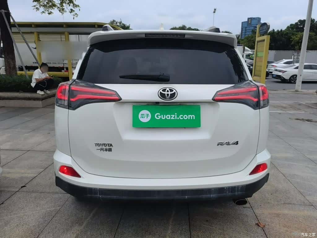Toyota RAV4, 2018 6