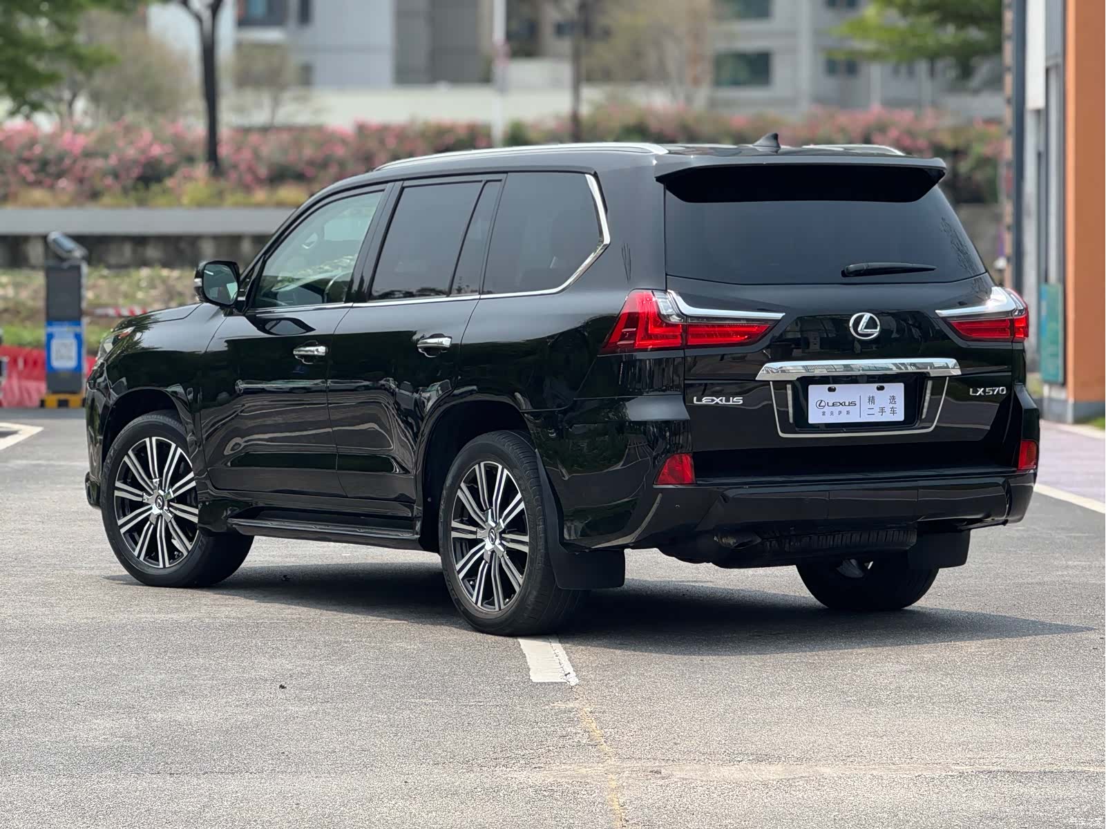 Lexus LX, 2018 4