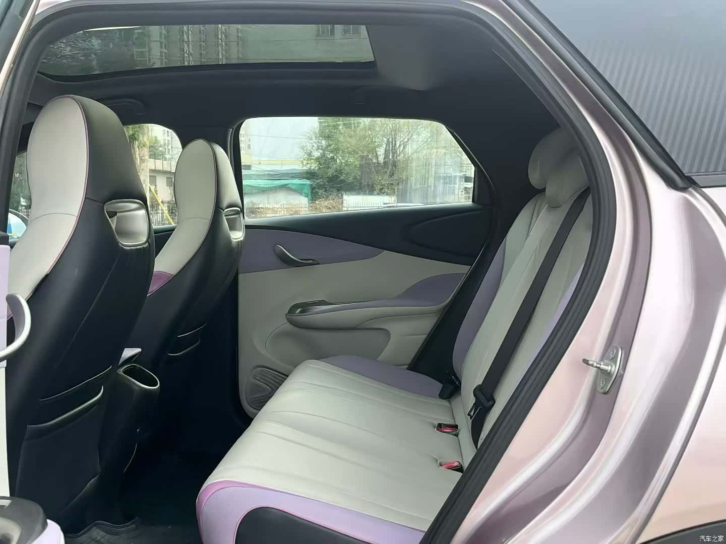 BYD Dolphin, 2022 9