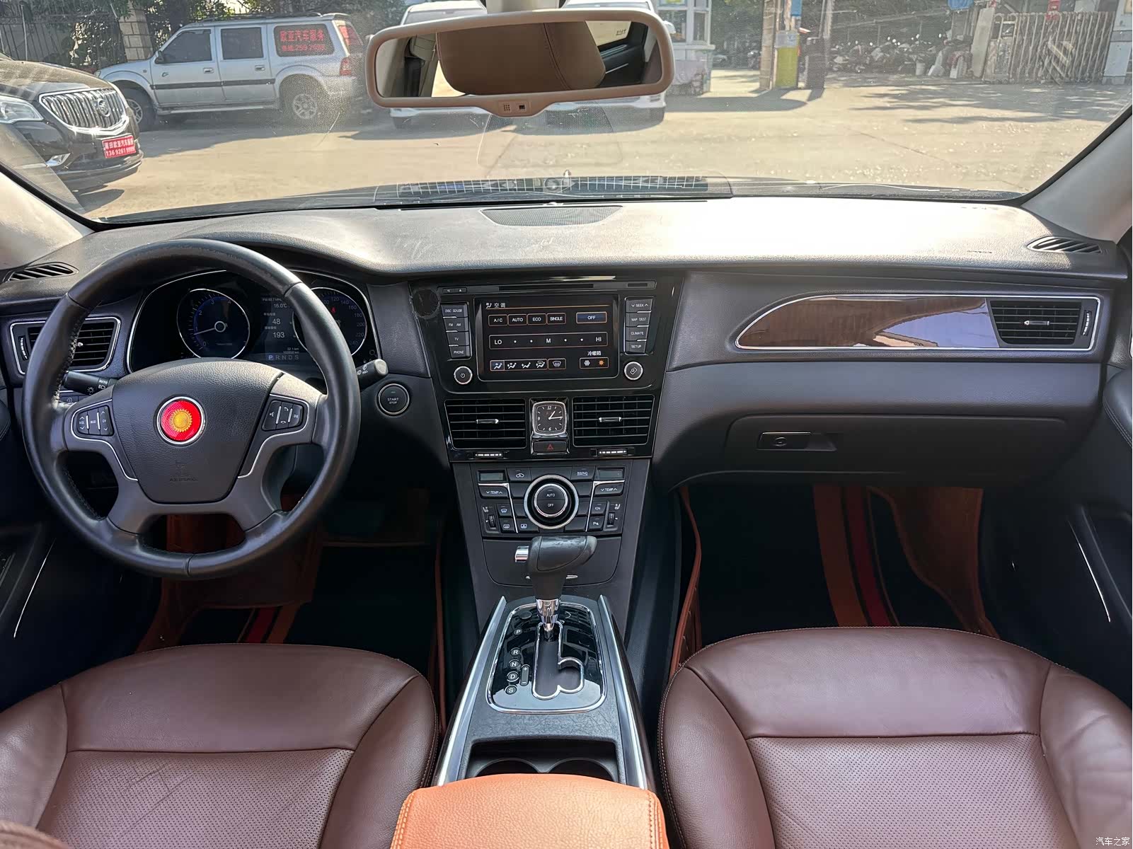 Hongqi H7, 2015 11