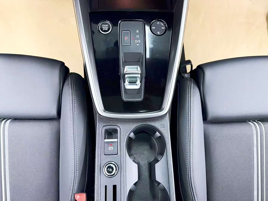 Audi A3 2024, фото 18