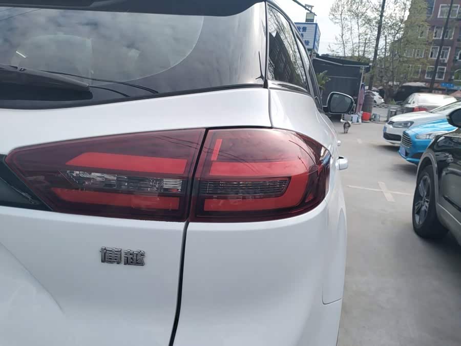 Geely Atlas 2021, фото 24