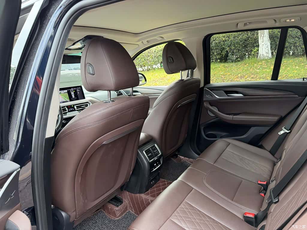 BMW X3, 2022 11