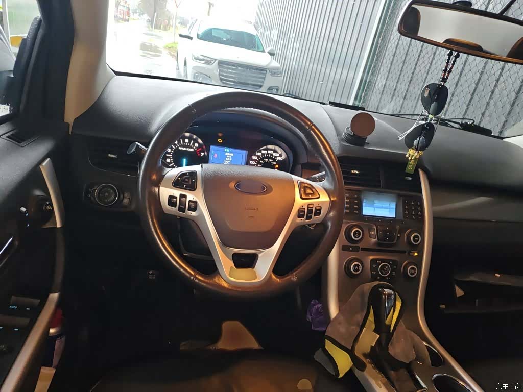 Ford Edge, 2015 3