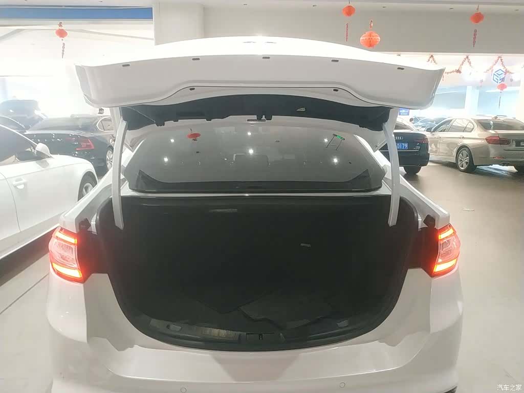 Ford Mondeo, 2016 15