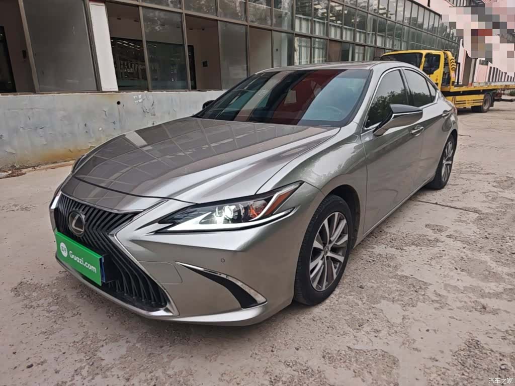 Lexus ES, 2020 1
