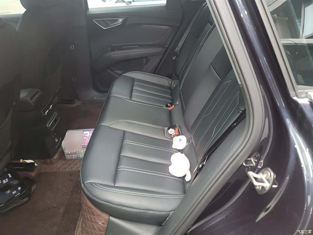 Audi Q4 e-tron, 2023 17