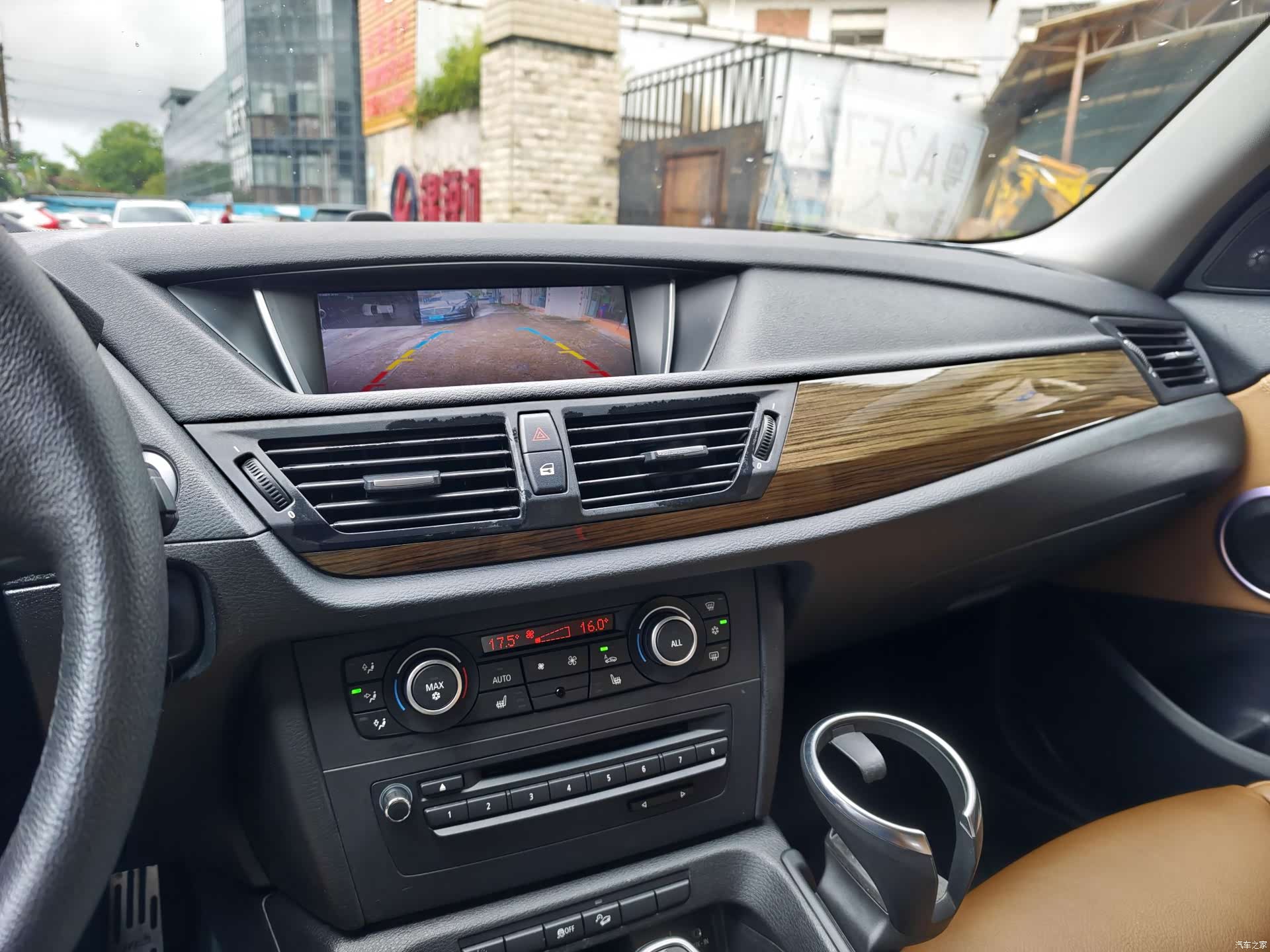 BMW X1, 2012 все фото