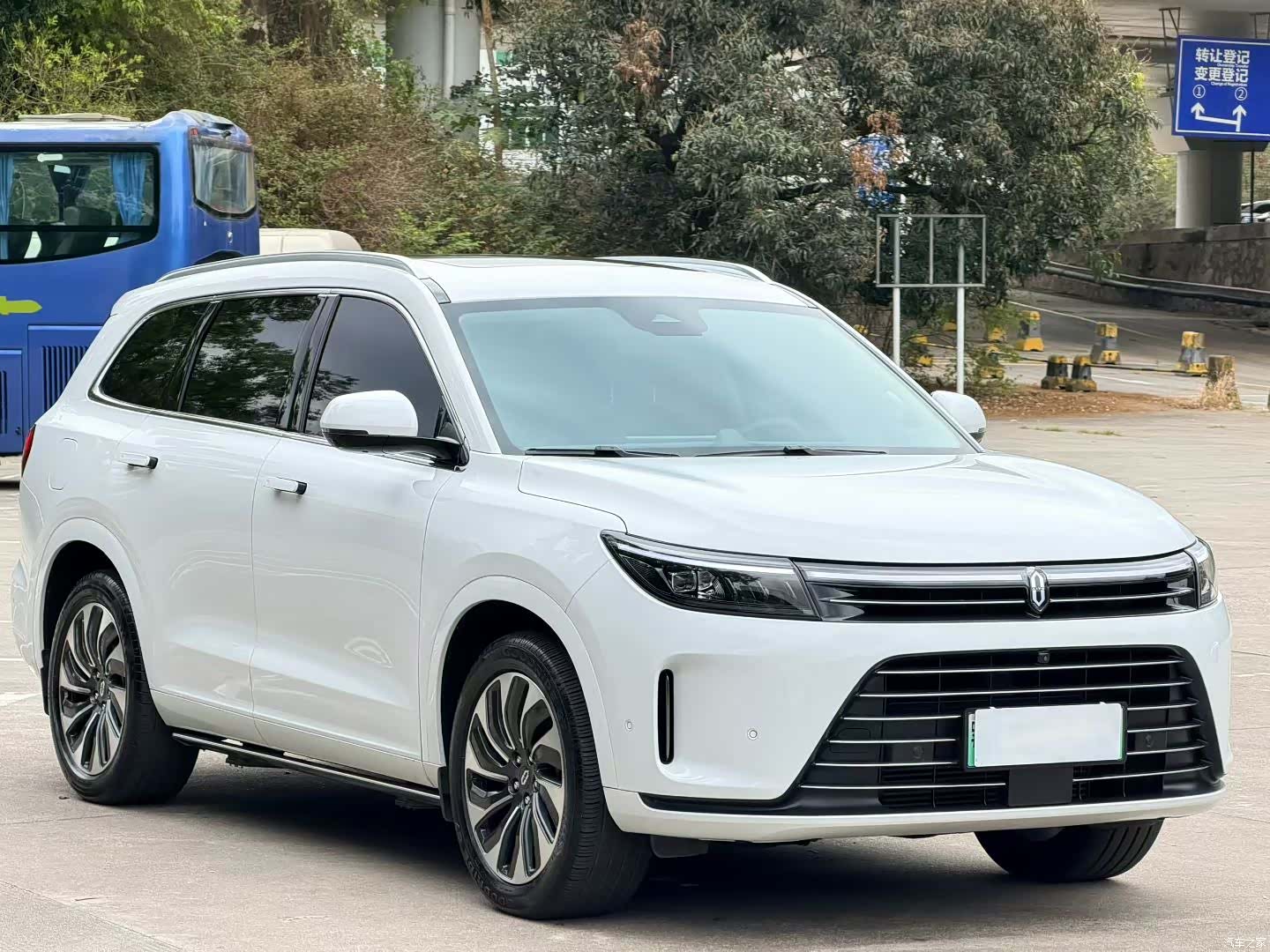 AITO M7, 2023 1