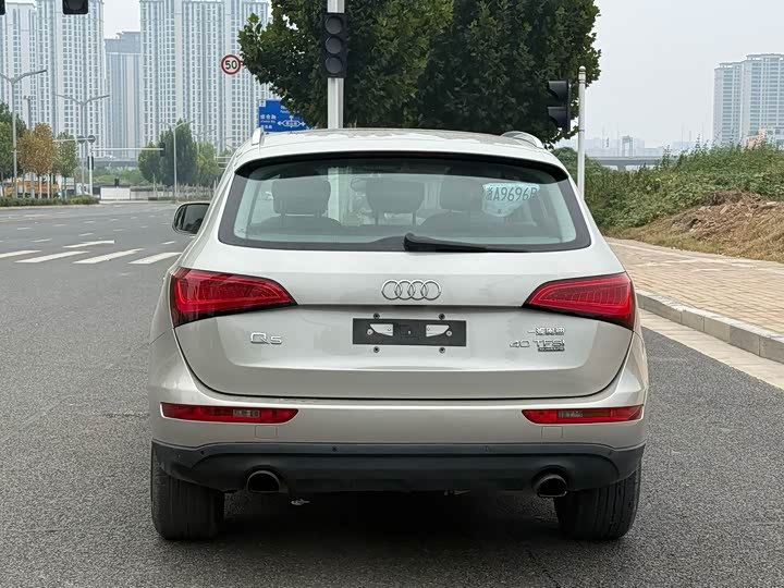 Audi Q5 2015 40 TFSI ji shu xing