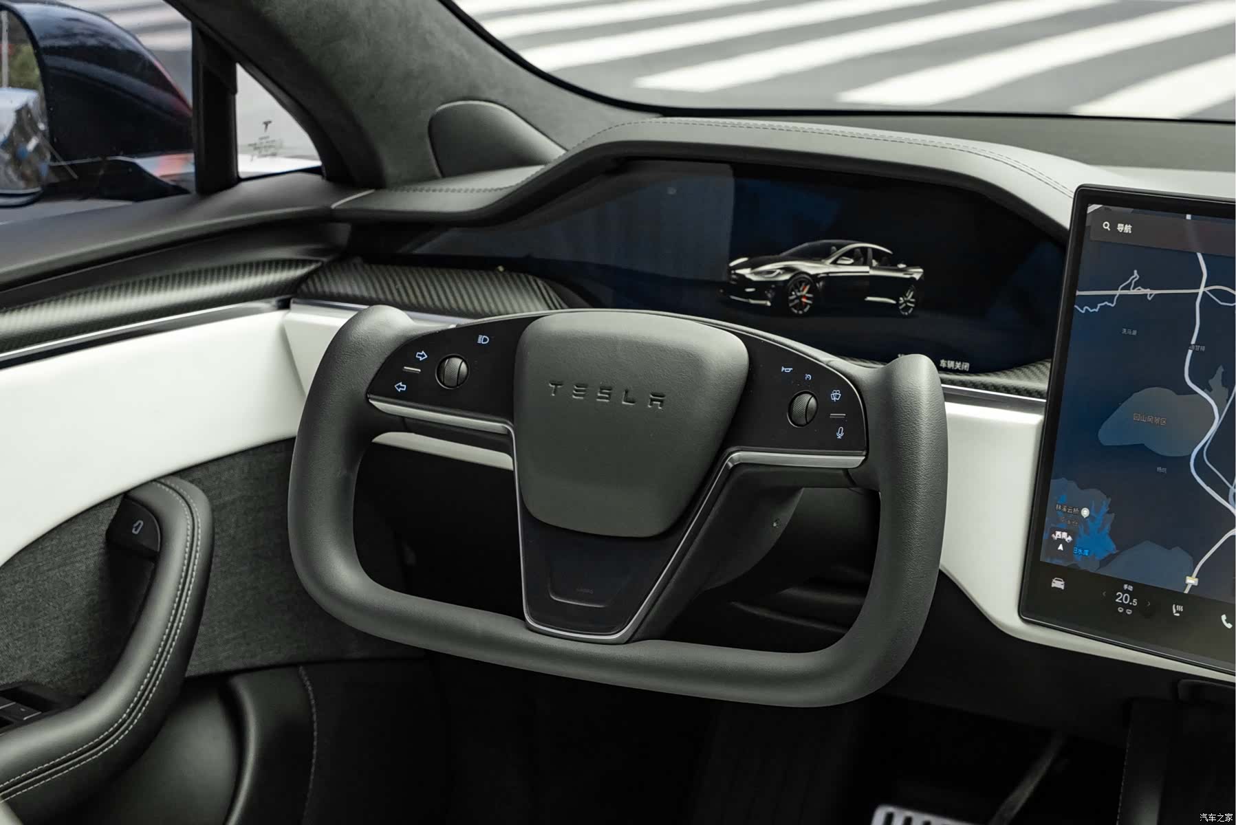 Tesla Model S, 2023 9