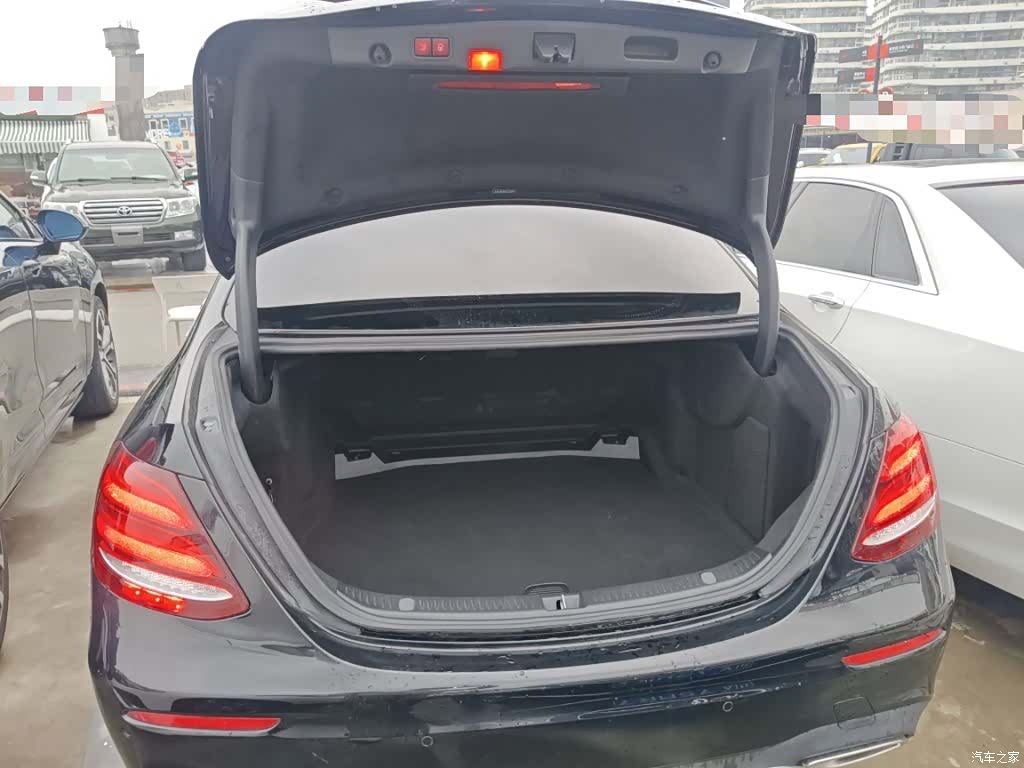 Mercedes-Benz E-Class, 2018 15