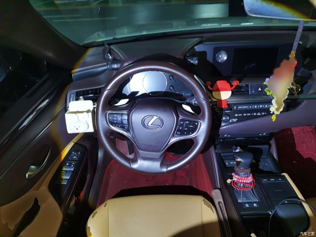 Lexus ES, 2019 3