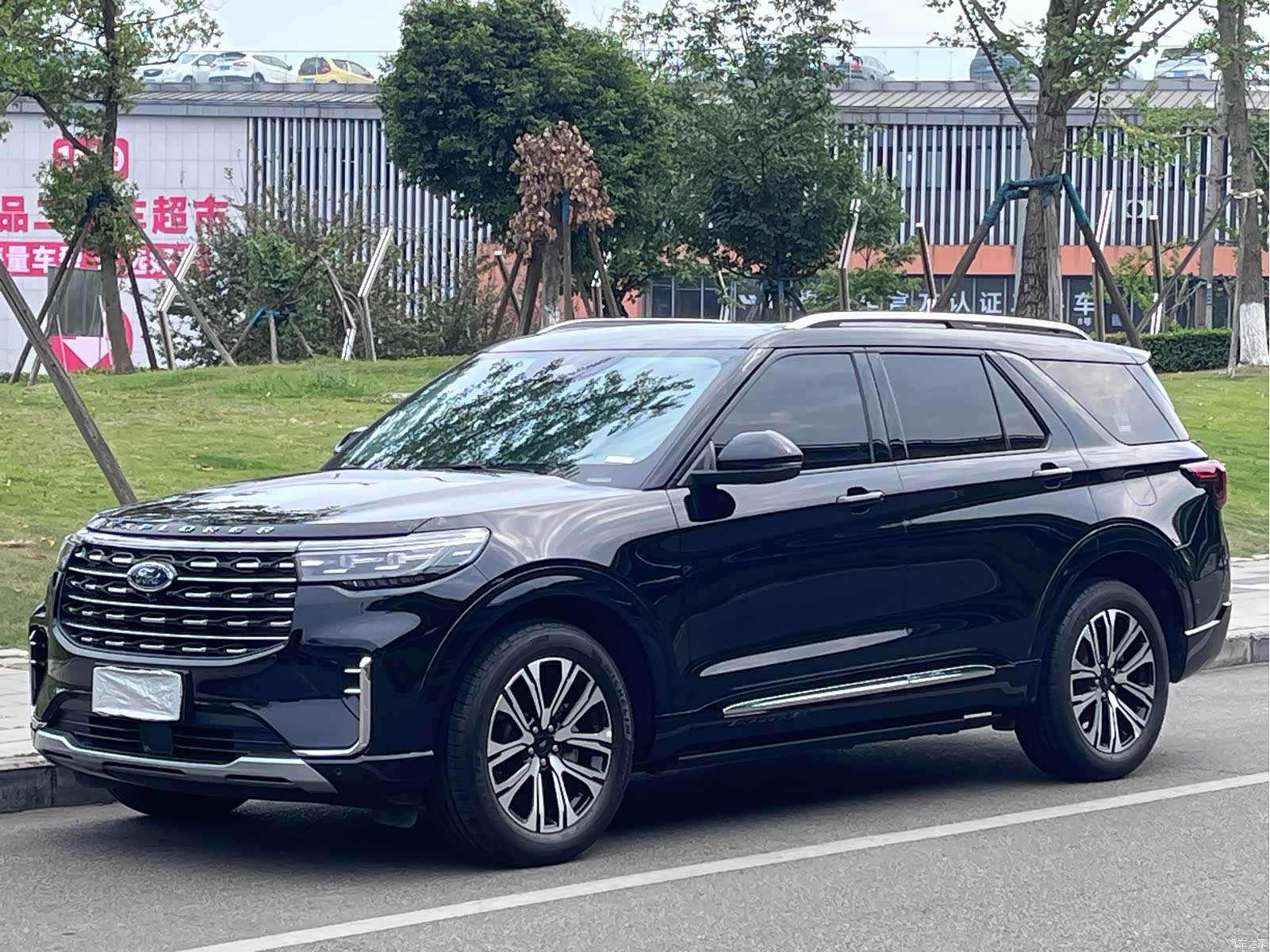 Ford Explorer, 2025 1