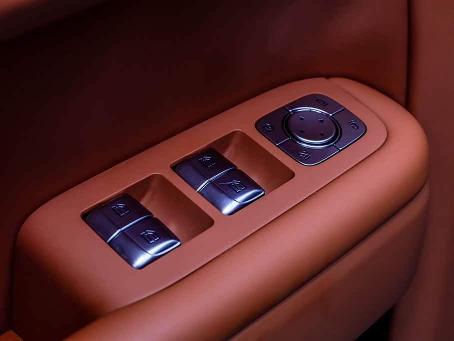 Li Auto Ideal L8