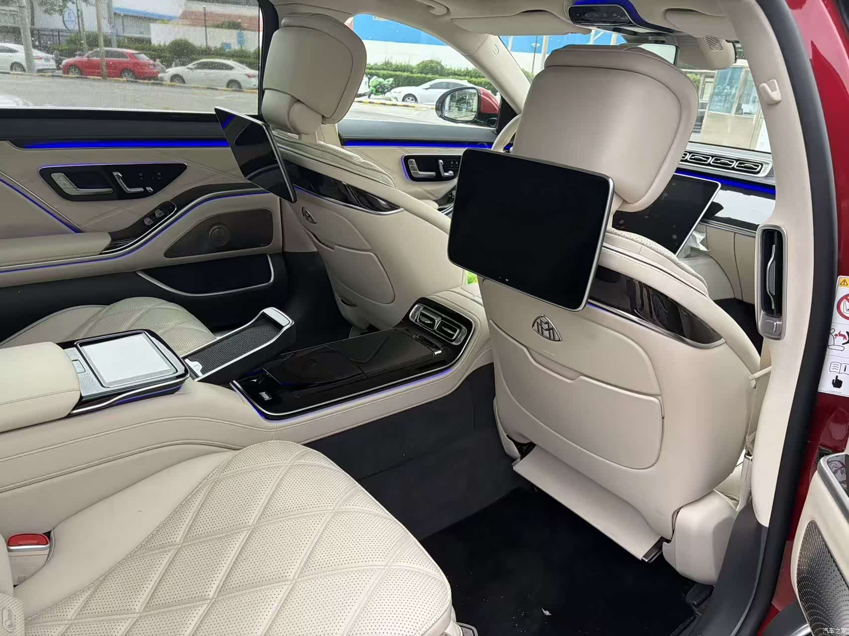 Maybach S-Class, 2022 10