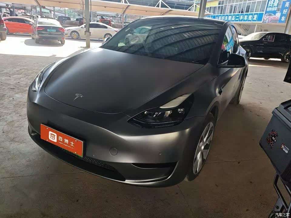 Tesla Model Y, 2022 1