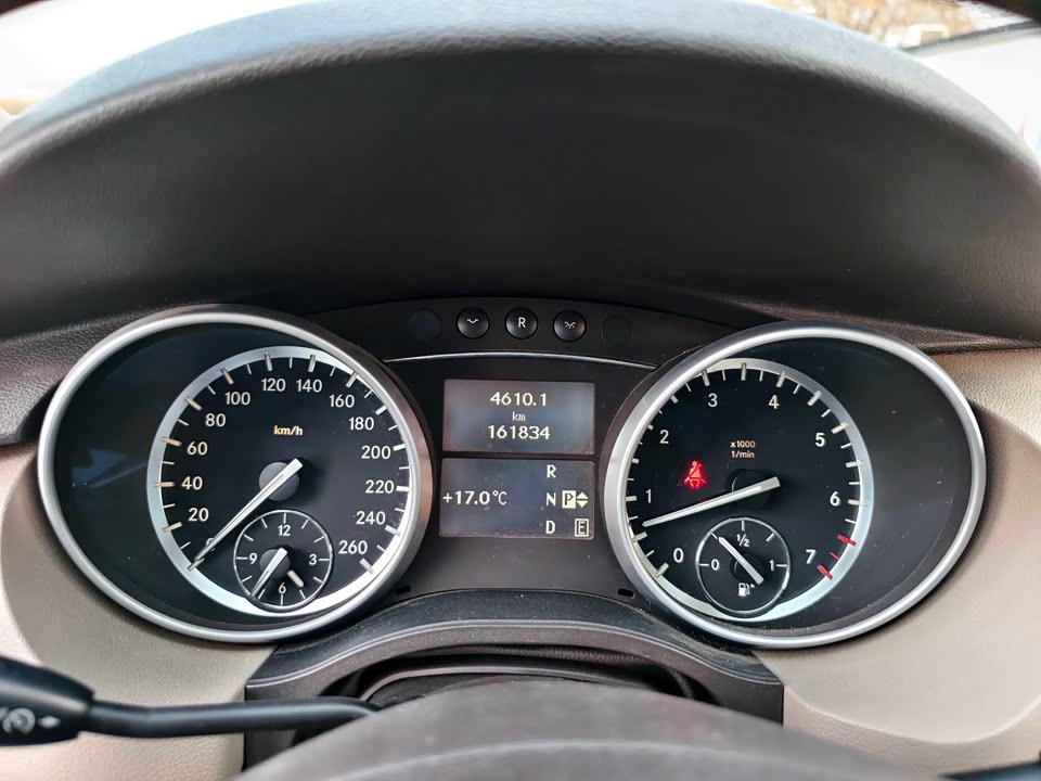 Mercedes-Benz R-class