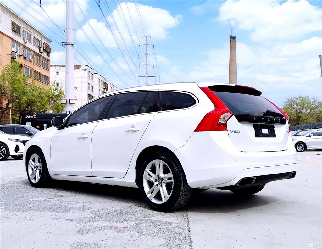 Volvo V60, 2015 6