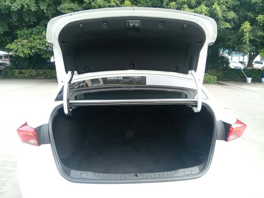 Buick Verano, 2023 15