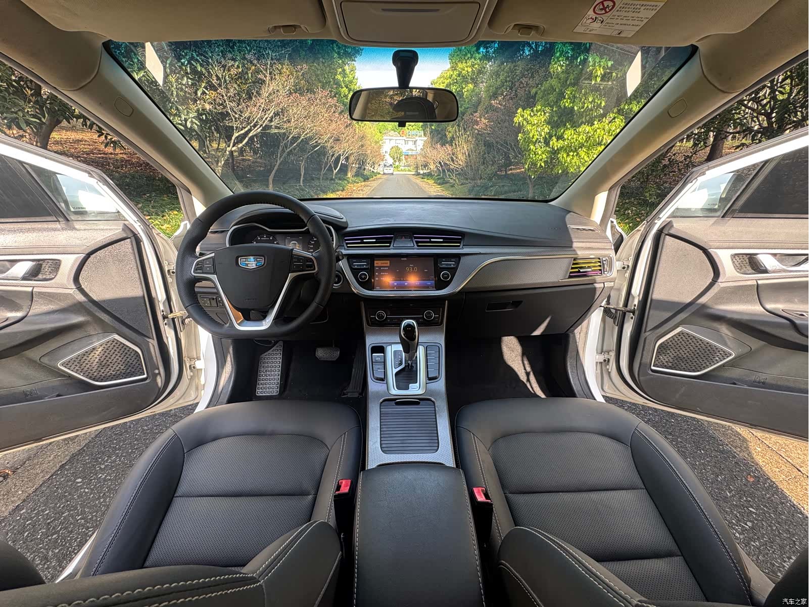 Geely Emgrand, 2017 15