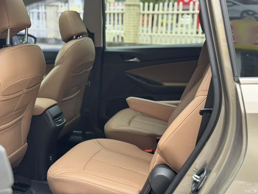 Buick GL6, 2021 16