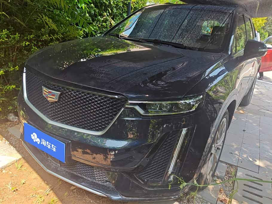 Cadillac XT6