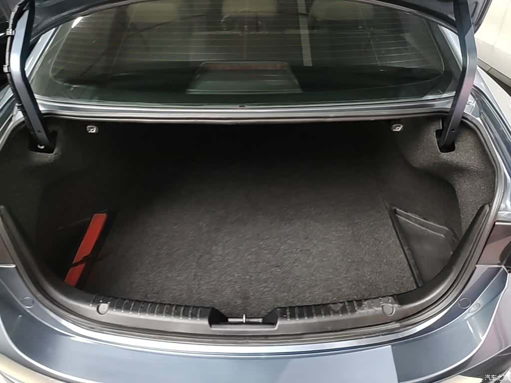 Mazda Atenza, 2014 19