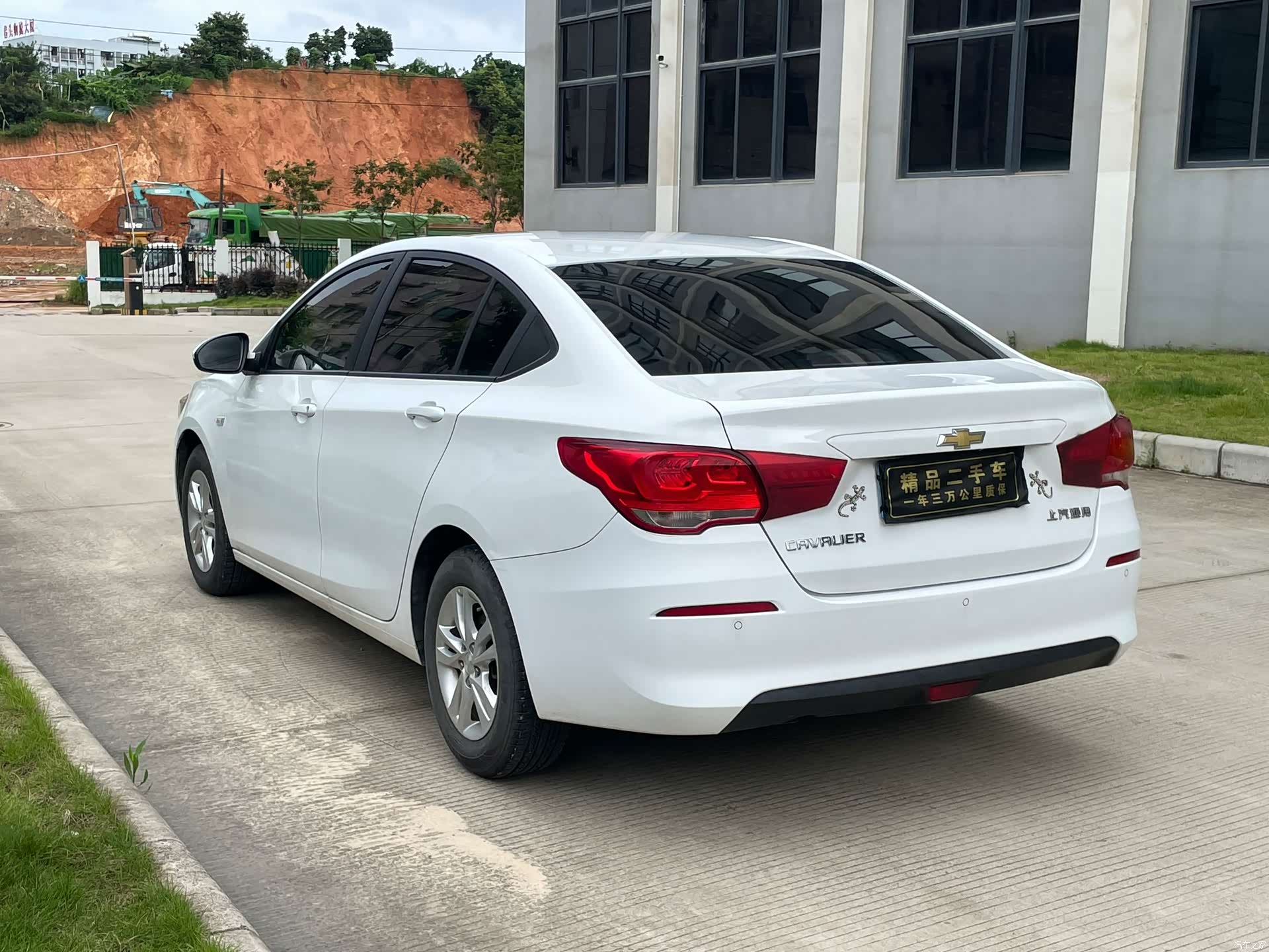 Chevrolet 320, 2018 все фото