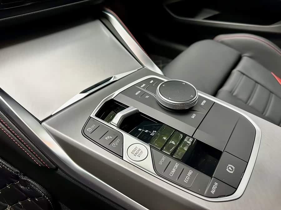 BMW M240i 2026, фото 11