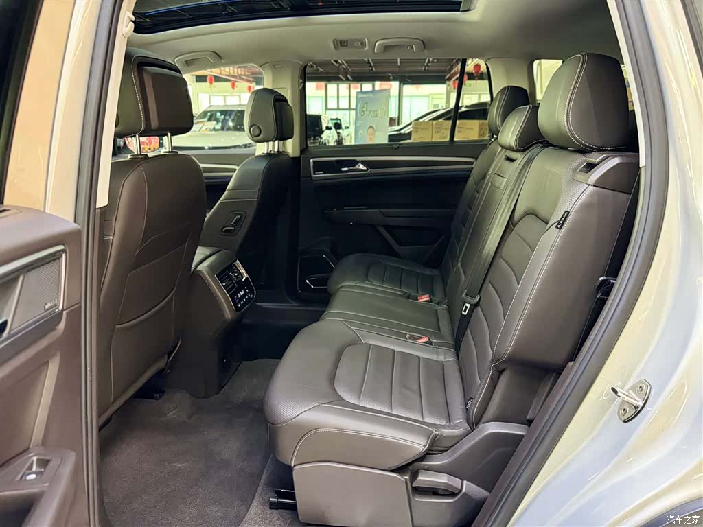 Volkswagen Teramont, 2017 19