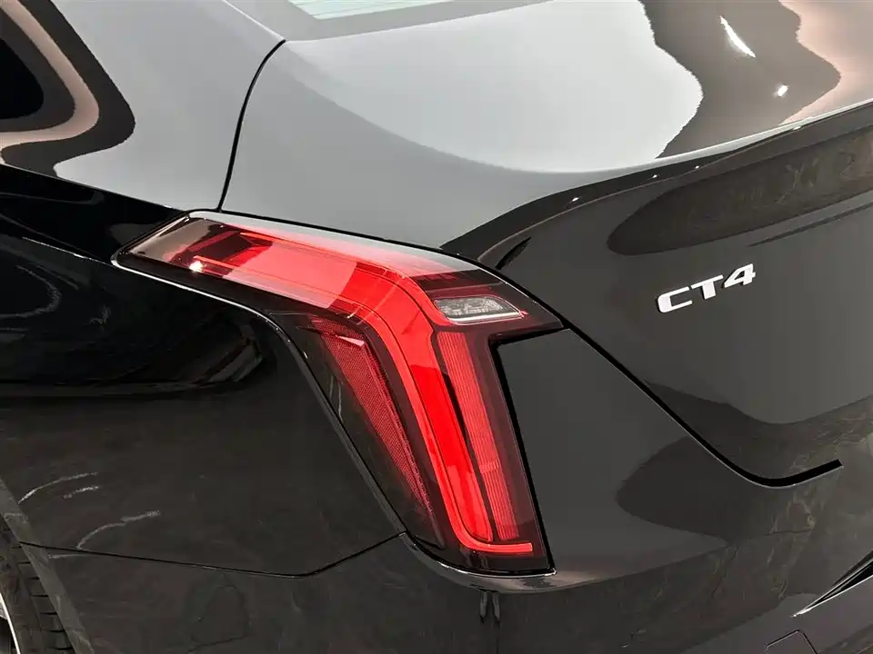 Cadillac CT4