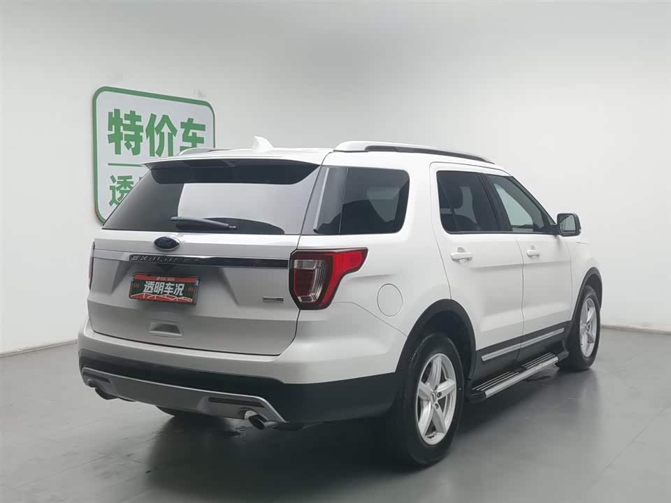 Ford Explorer Ford Explorer