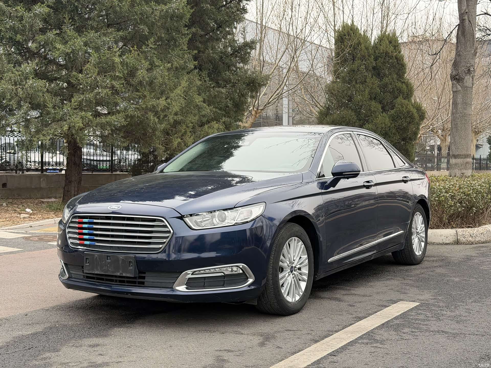 Ford Taurus