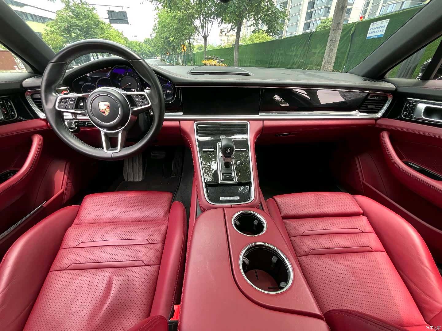 Porsche Panamera, 2020 11