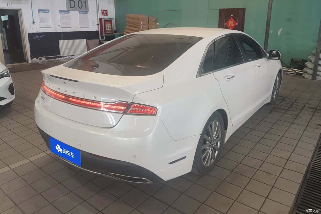 Lincoln MKZ, 2018 3