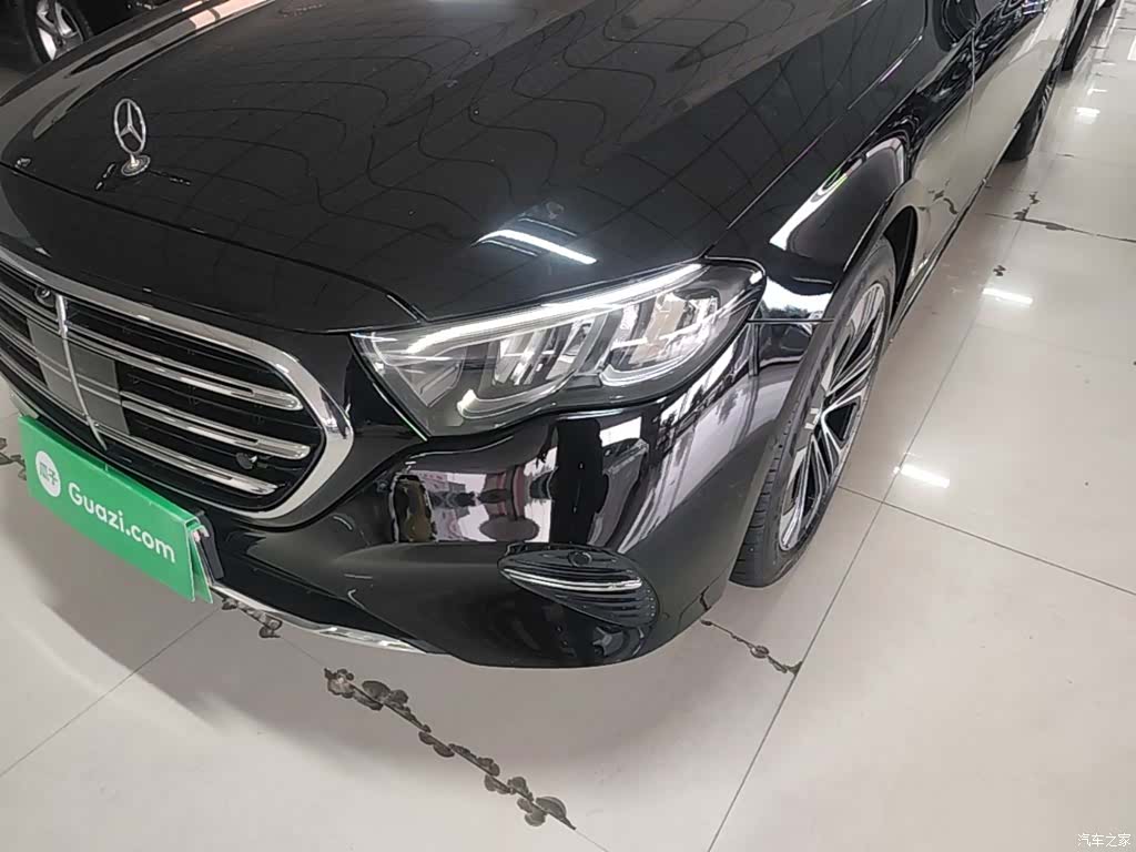 Mercedes-Benz E-Class, 2025 24