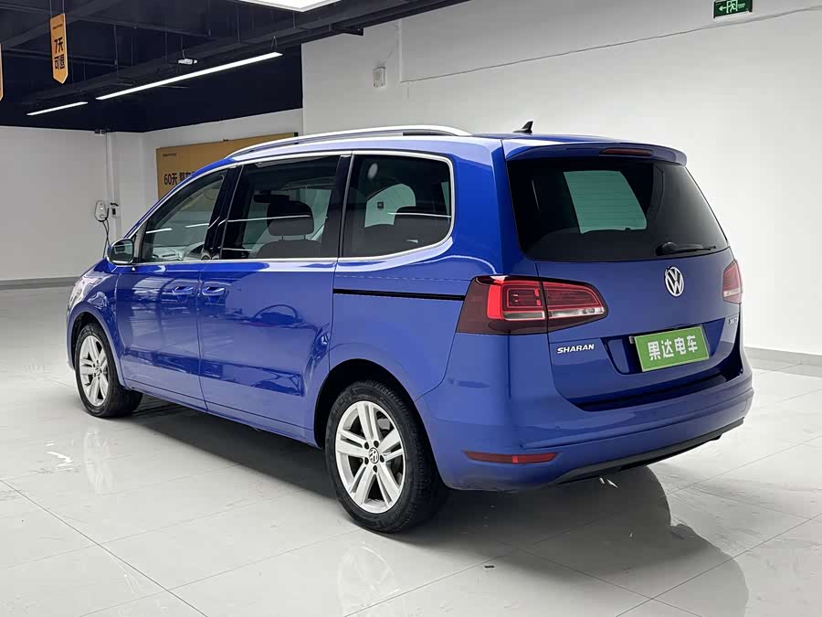 Volkswagen Sharan 2017, фото 6