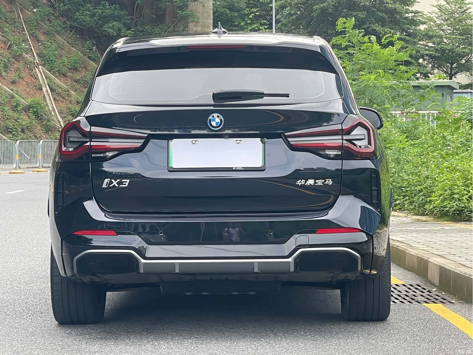 BMW iX3, 2024 все фото