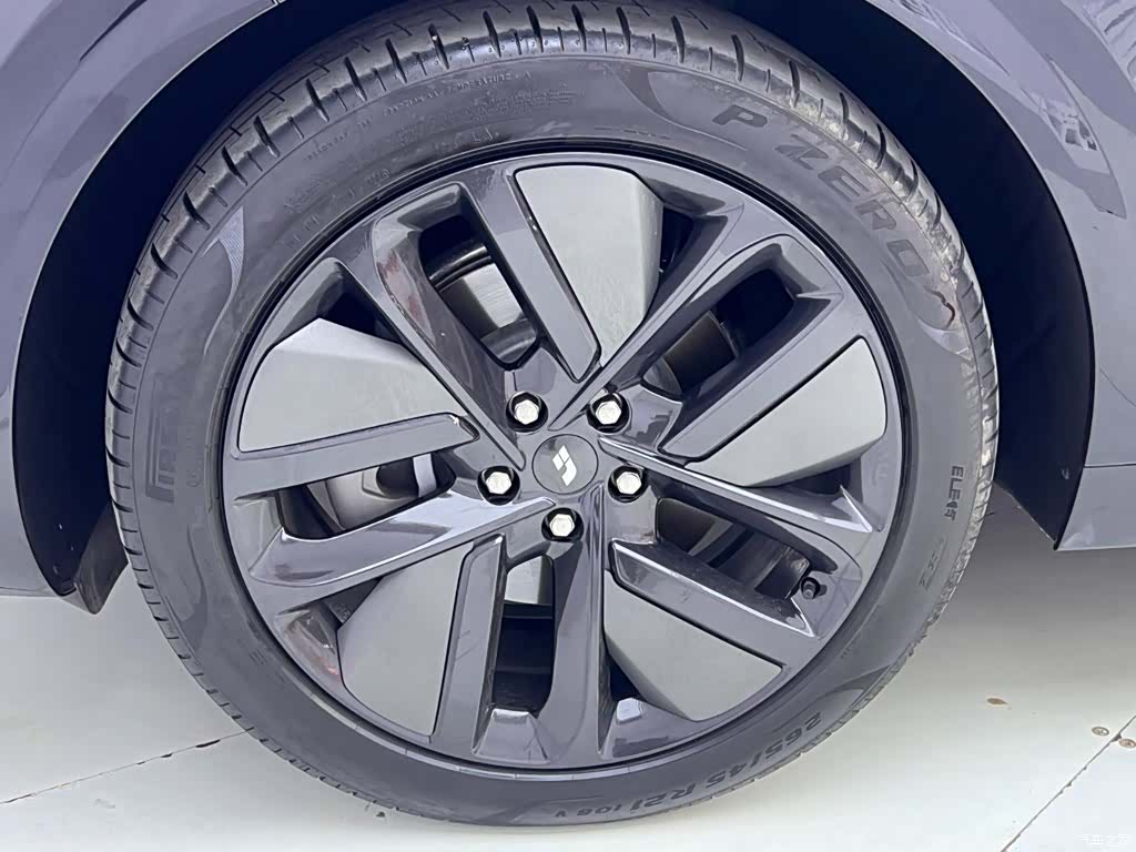 Li Auto L6, 2025 12